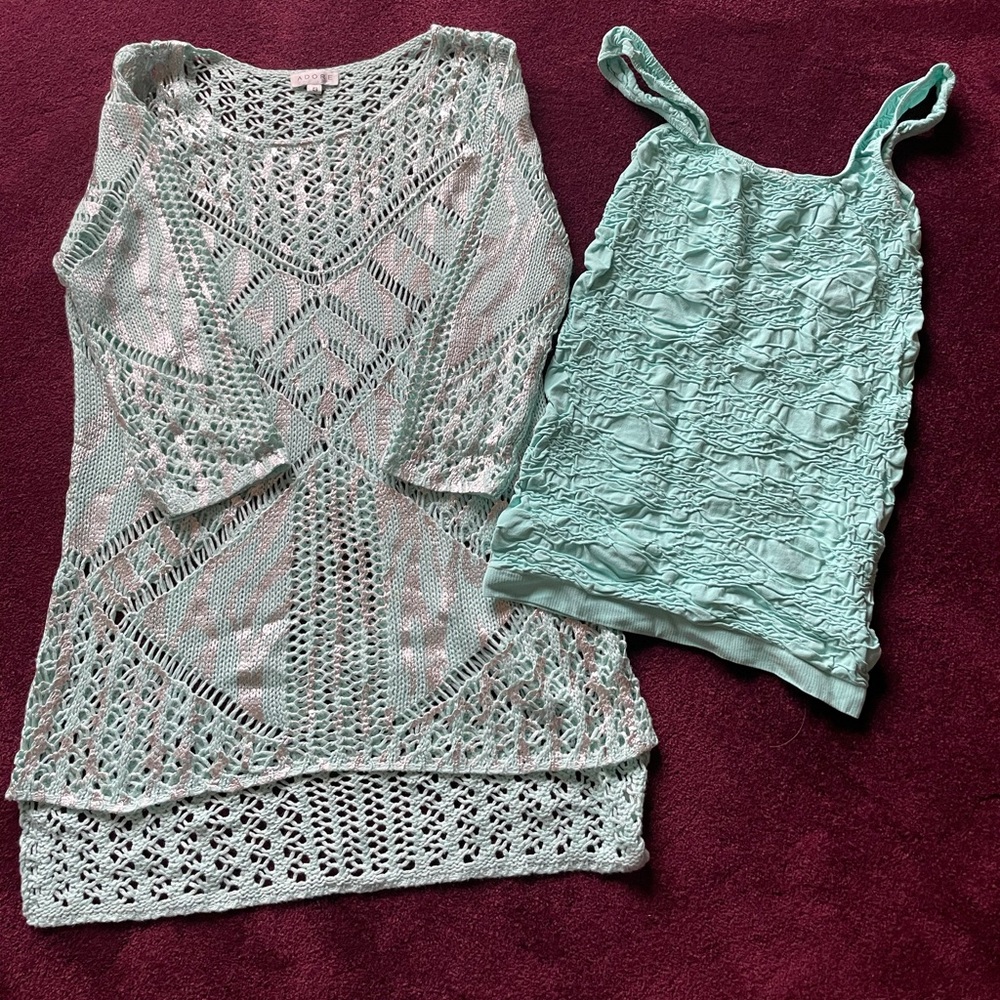 Women sweater size small